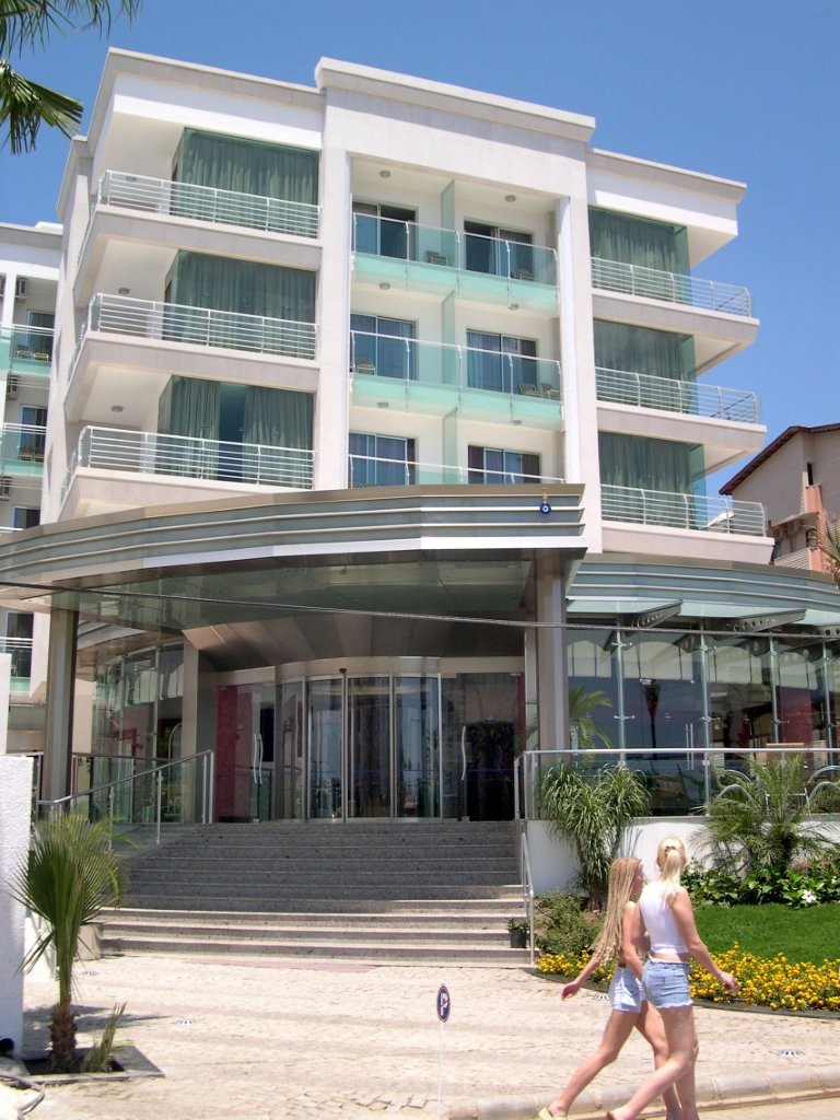 Blue Bays Hotel